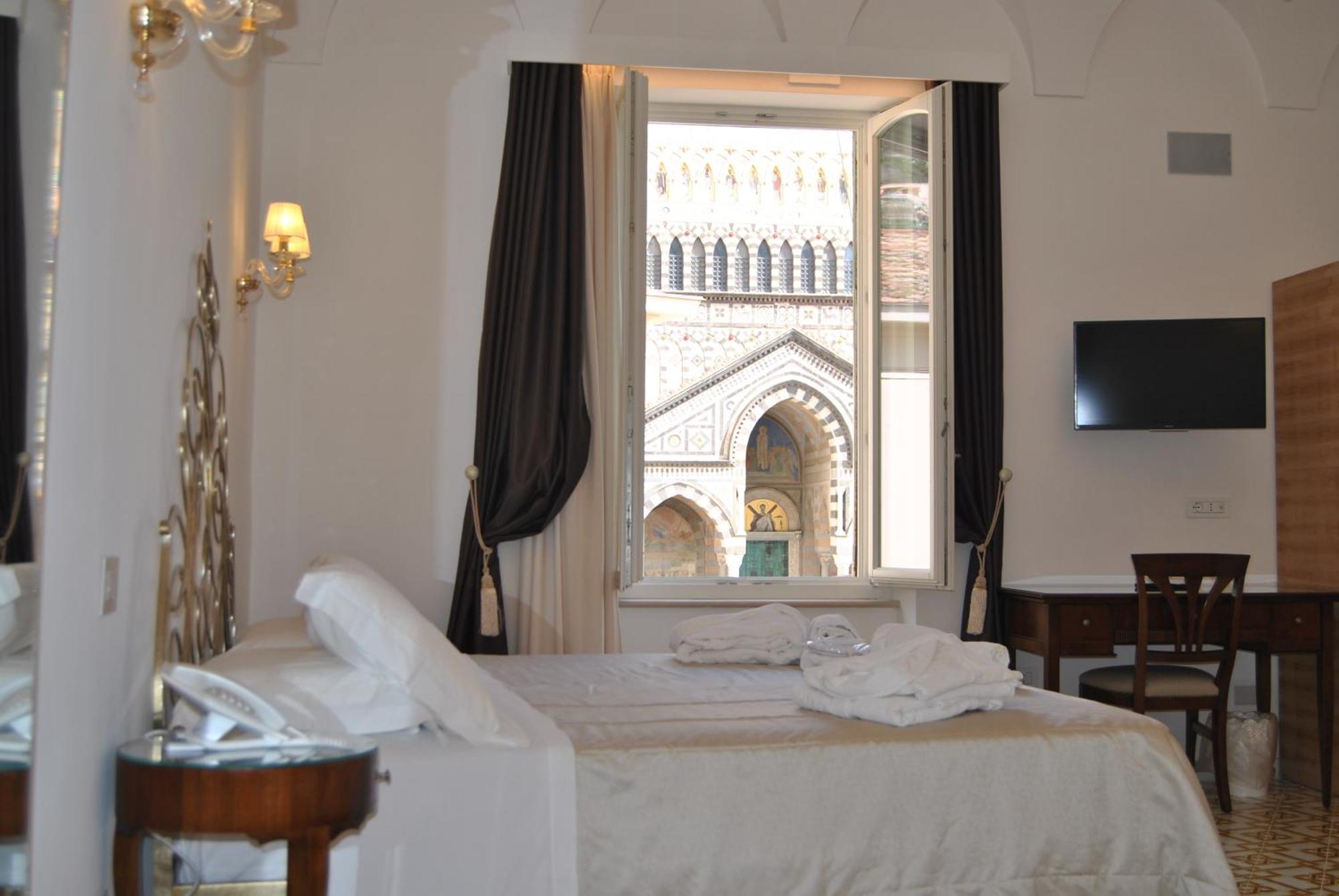 Core Amalfitano City Suites Exterior photo